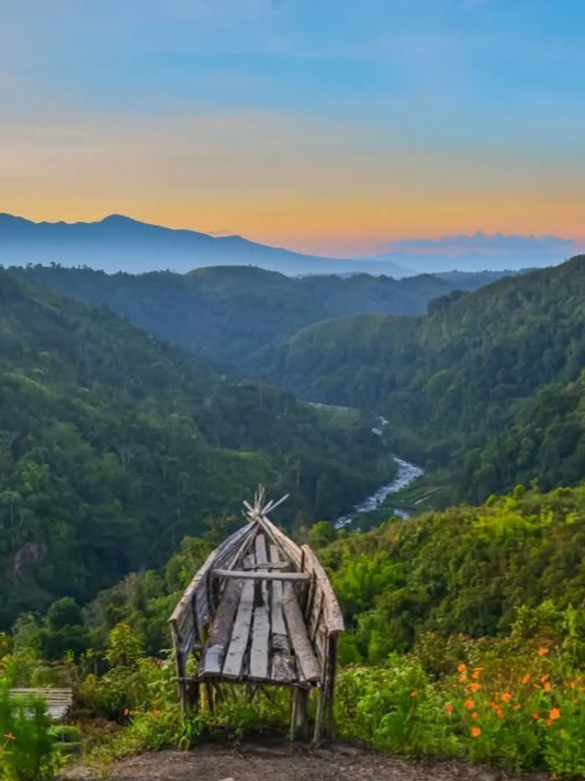 Puncak Liku Sembilan
